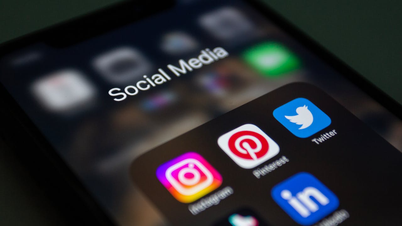 How To Create a Social Media Calendar For Business